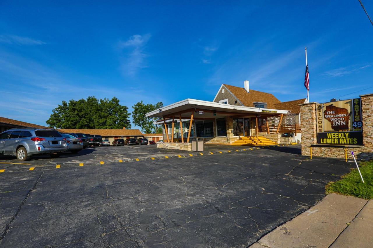 The Wisconsin Wood Inn Dickeyville Esterno foto