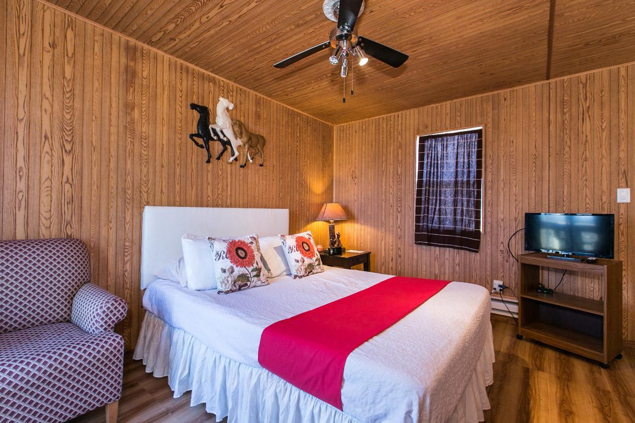 The Wisconsin Wood Inn Dickeyville Esterno foto
